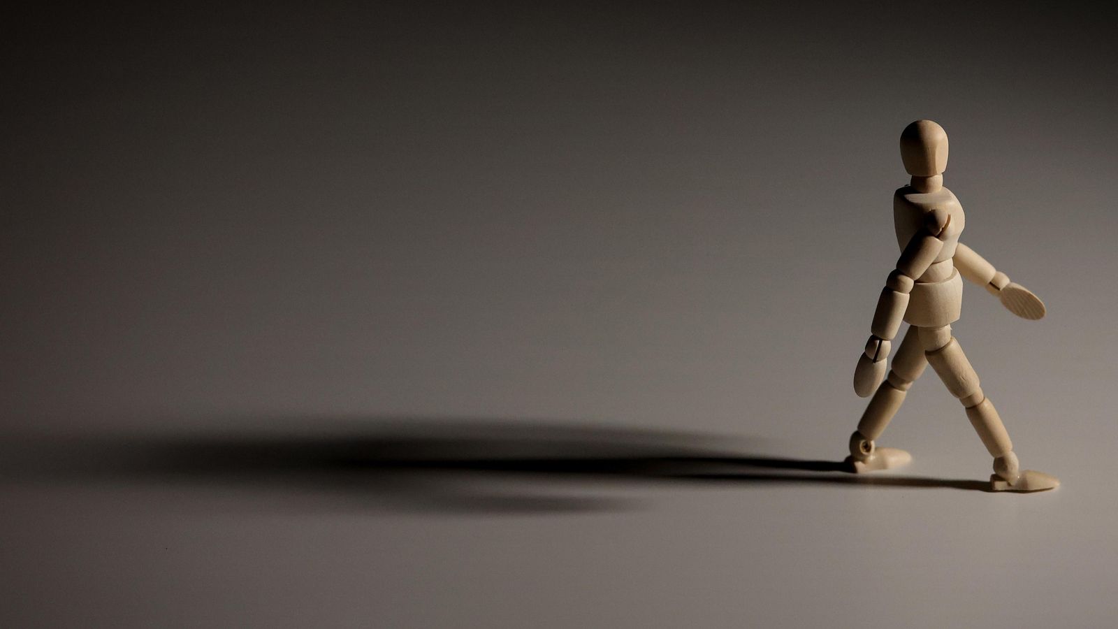 Como todo ser humano emprendes el camino la vida.