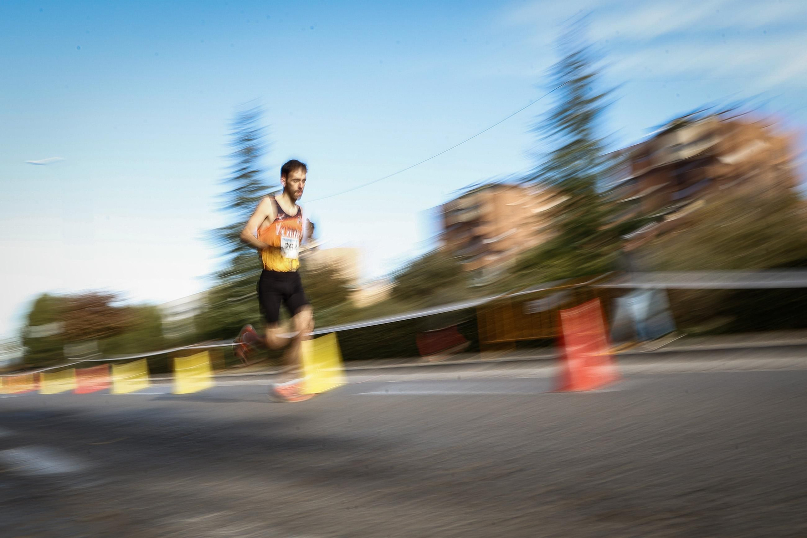Las mejores imágenes de la Milla Solidaria del Barrio de la Cruz