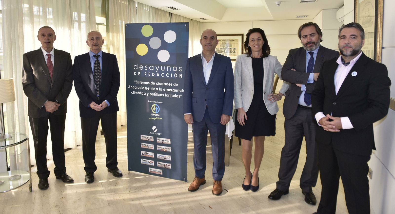 De izquierda a derecha, Jaime Palop Piqueras, Pedro Rodríguez, Juan Pablo Merino, Matilde Mancha Montero Espinosa, Alberto Grimaldi y Luis Babiano.