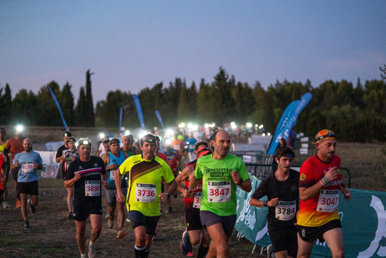 Las fotos de la prueba nocturna del Cross de Itálica