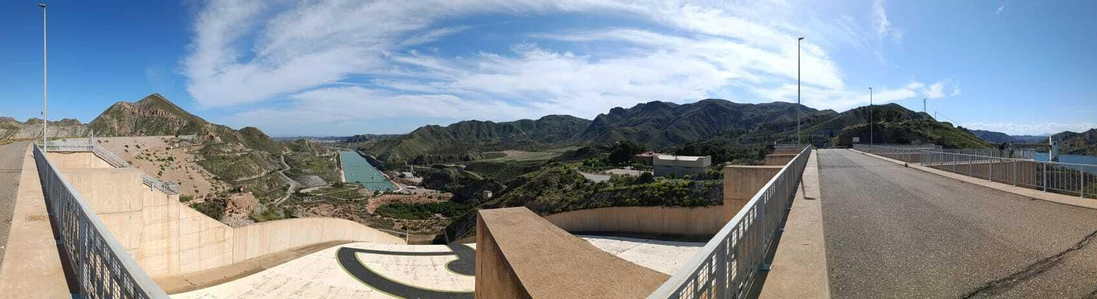 Así se encuentra el embalse de Cuevas del Almanzora tras dos meses intentos de lluvias.