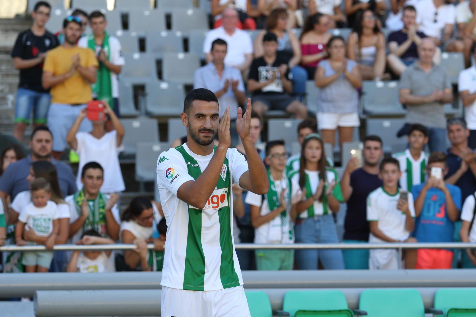 Las imágenes de la presentación del Córdoba ante su afición