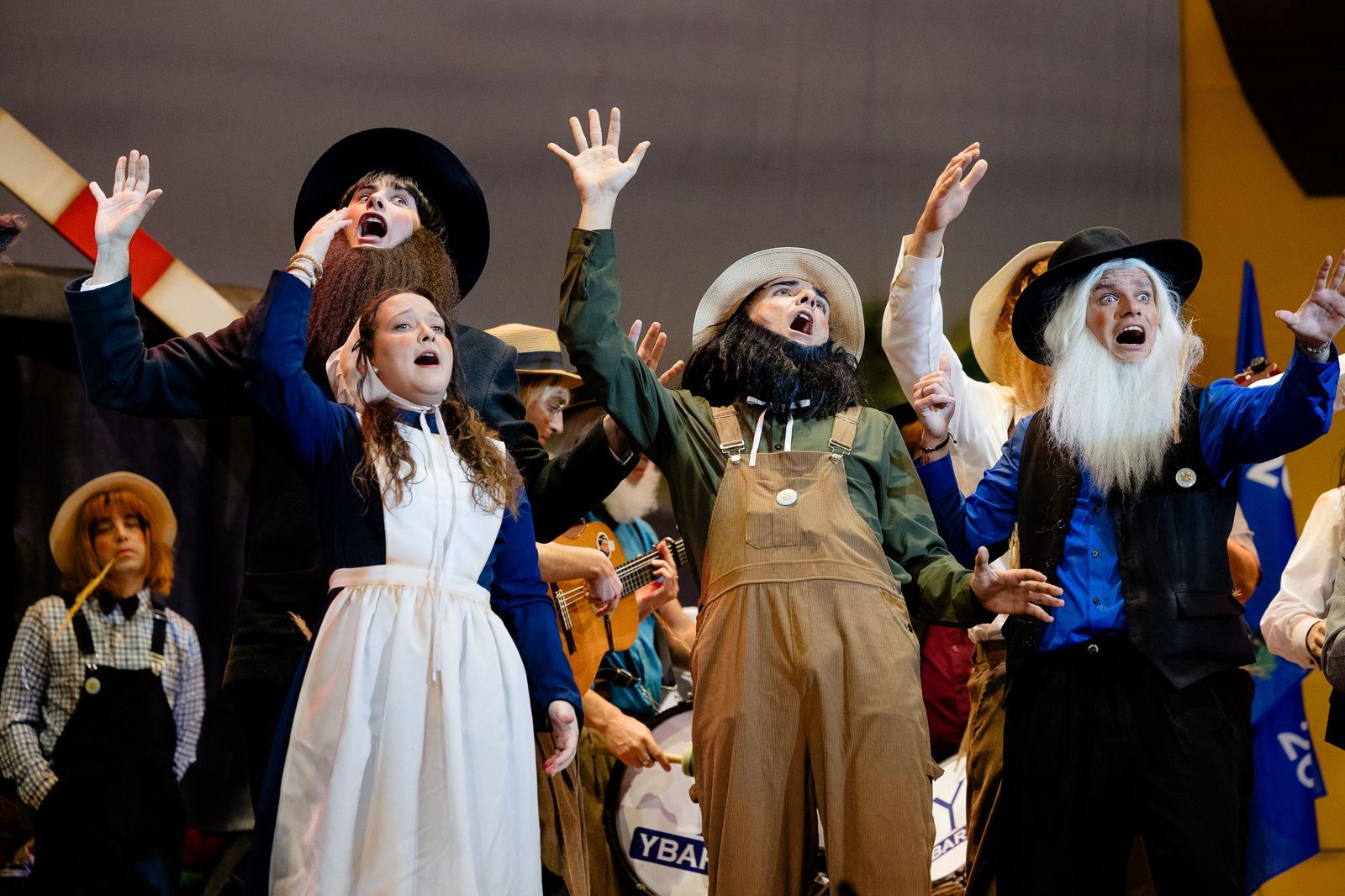 Búscate entre las mejores imágenes de la sexta sesión de cuartos de final del COAC 2026