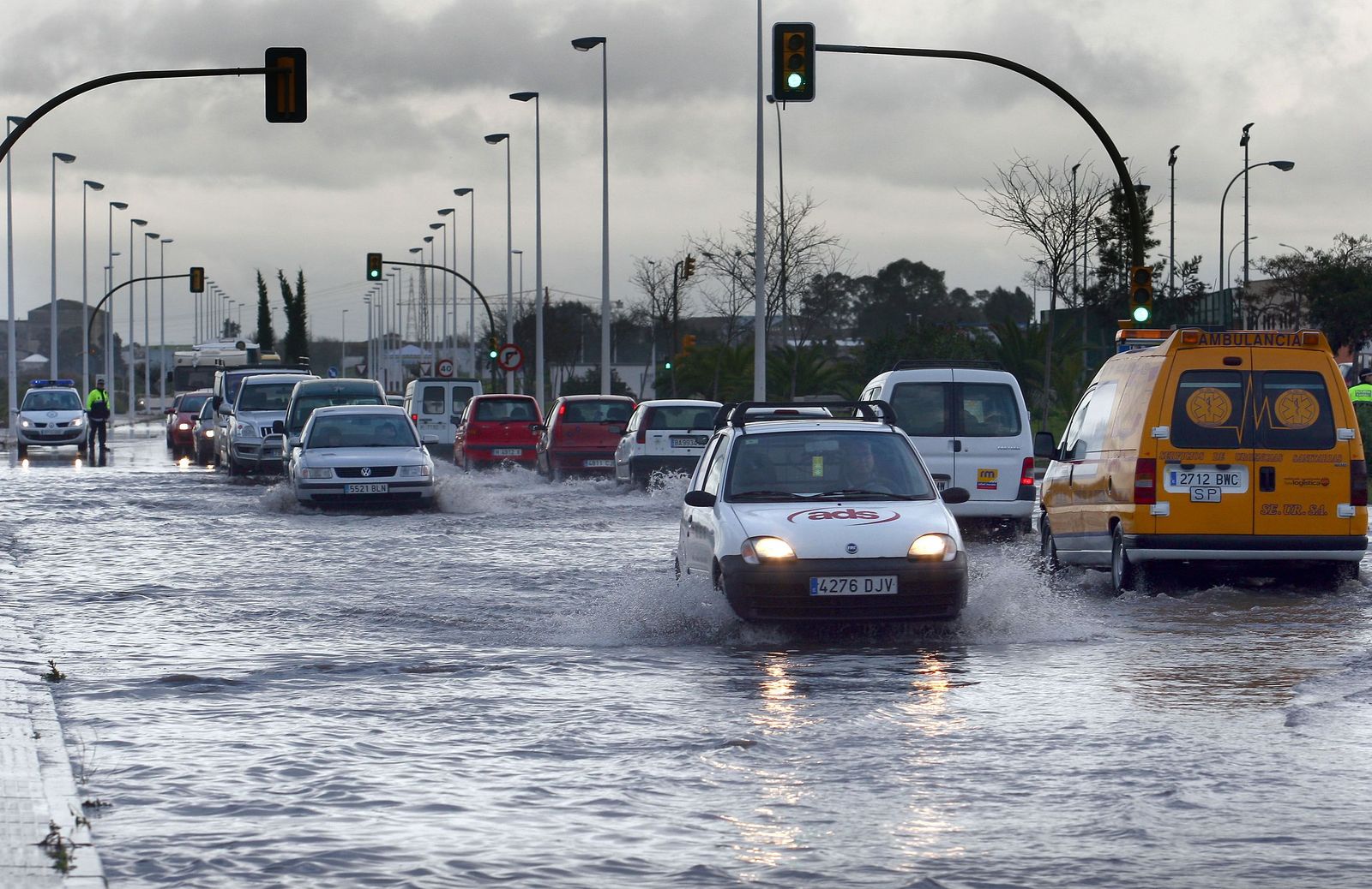 Los meteorólogos señalan que el suelo ya está saturado por temporales previos y no puede absorber más agua