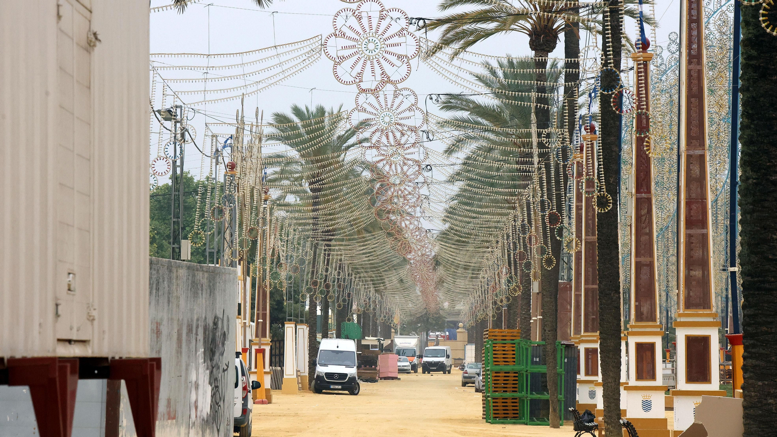 Continúan los trabajos de recogida en la Feria de Jerez 2024 Continúan los trabajos de recogida en la Feria de Jerez 2024