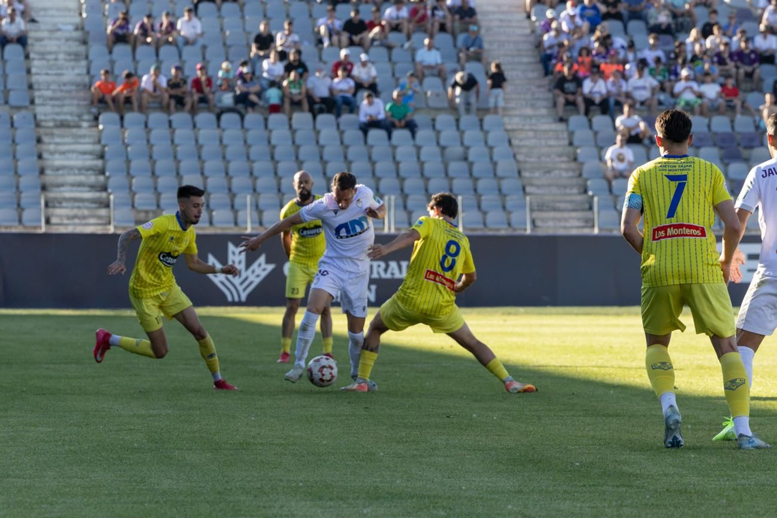Las mejores imágenes del Real Jaén - CD Huétor Tájar Las mejores imágenes del Real Jaén - CD Huétor Tájar