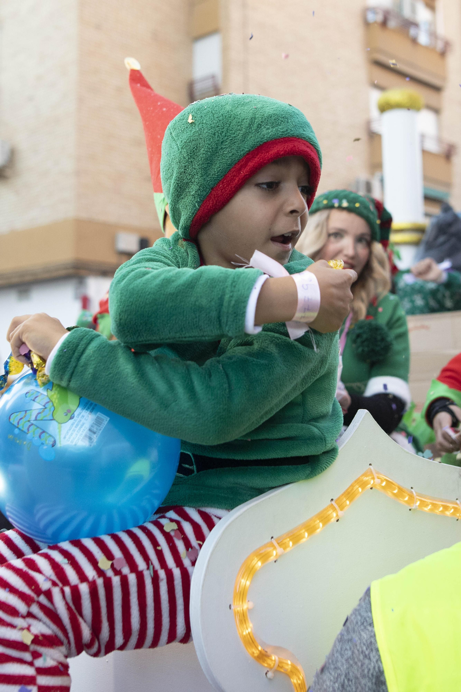 Así ha sido la cabalgata de Papa Noel por Granada