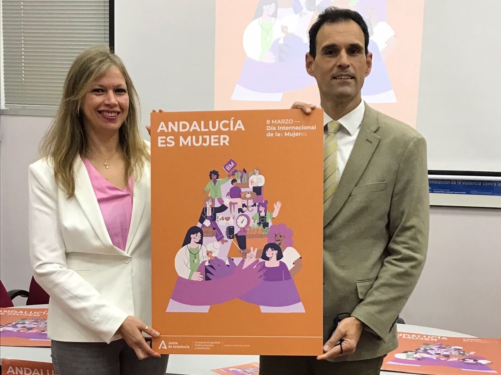 Presentación de la campaña del IAM por el 8M.