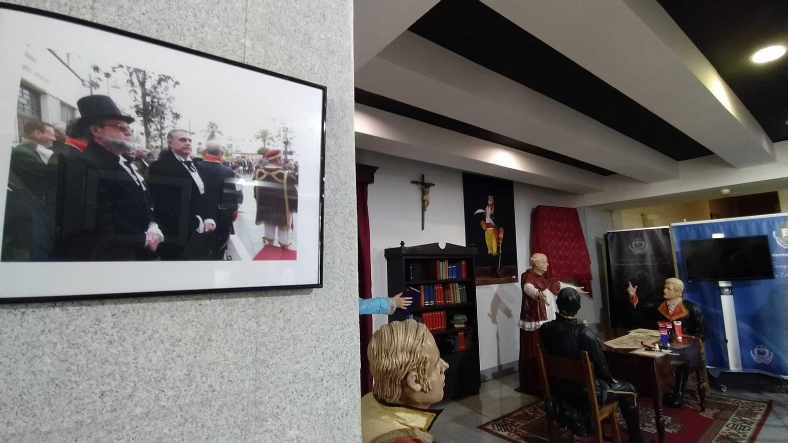 La recreación del Consejo de Regencia se vuelve a exhibir en el Centro de Congresos de San Fernando.