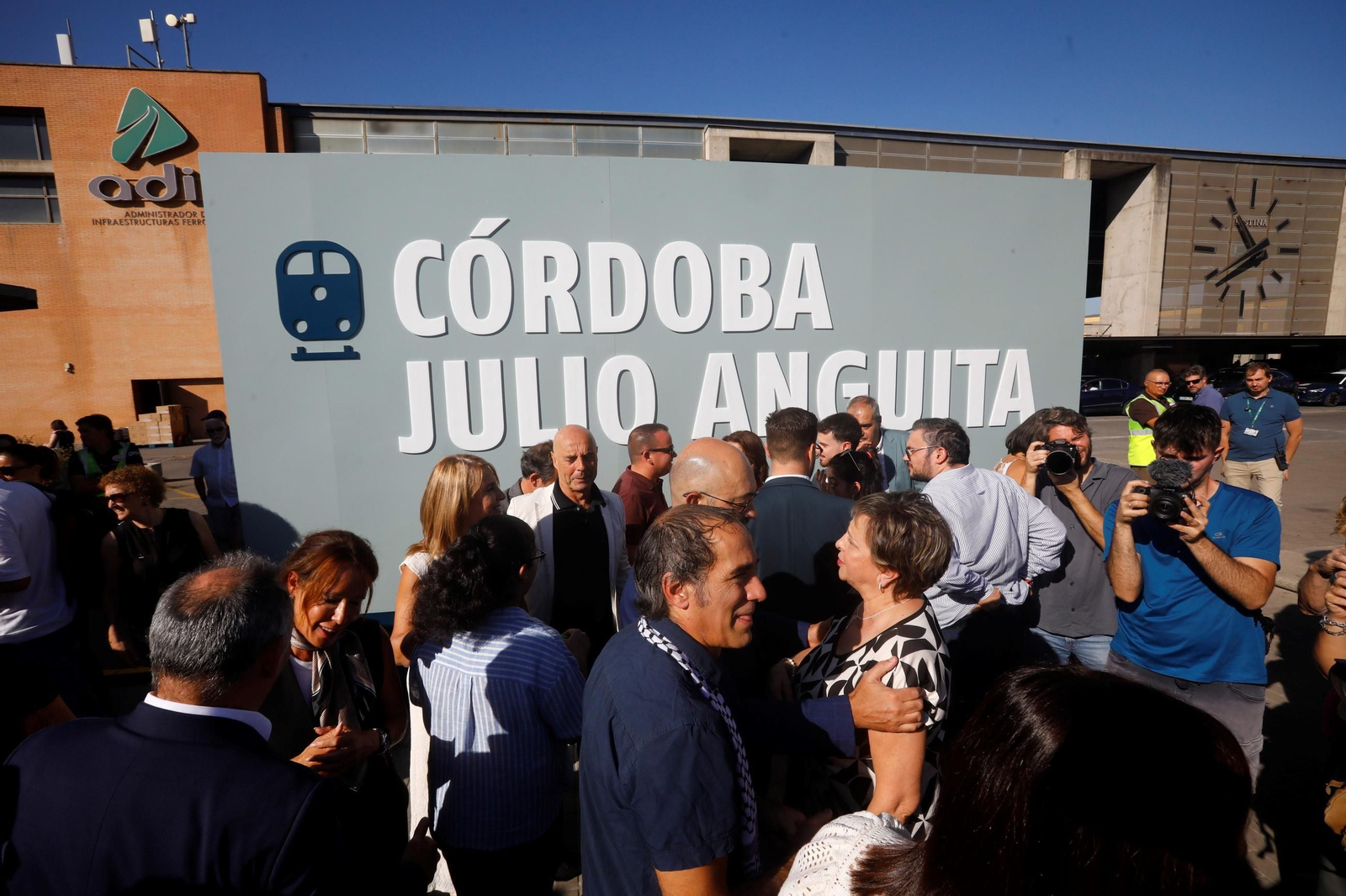 Inauguración de la nueva nomenclatura de la estación de Córdoba Julio Anguita