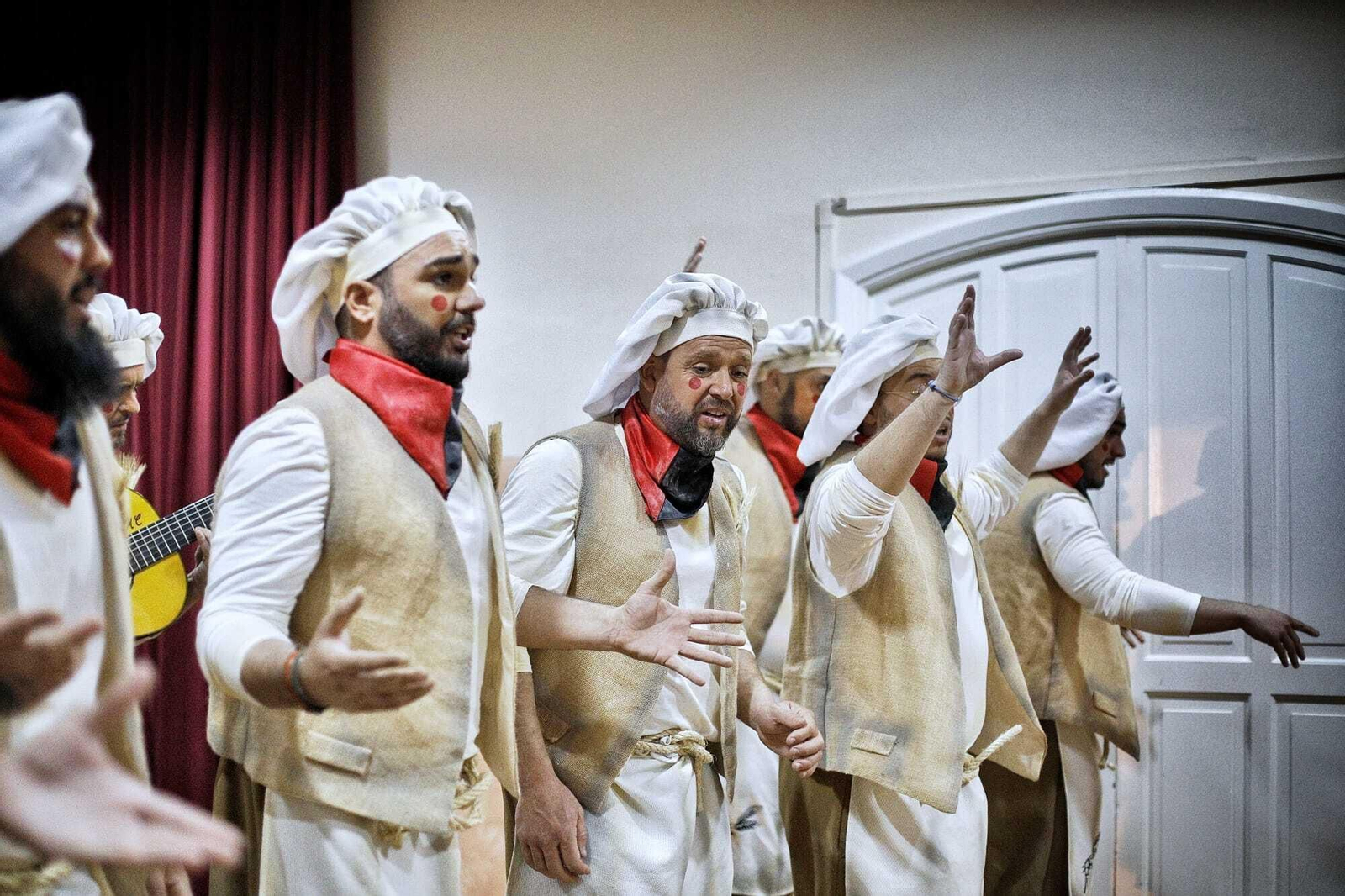 Comparsa 'La conquista del pan' en camerinos