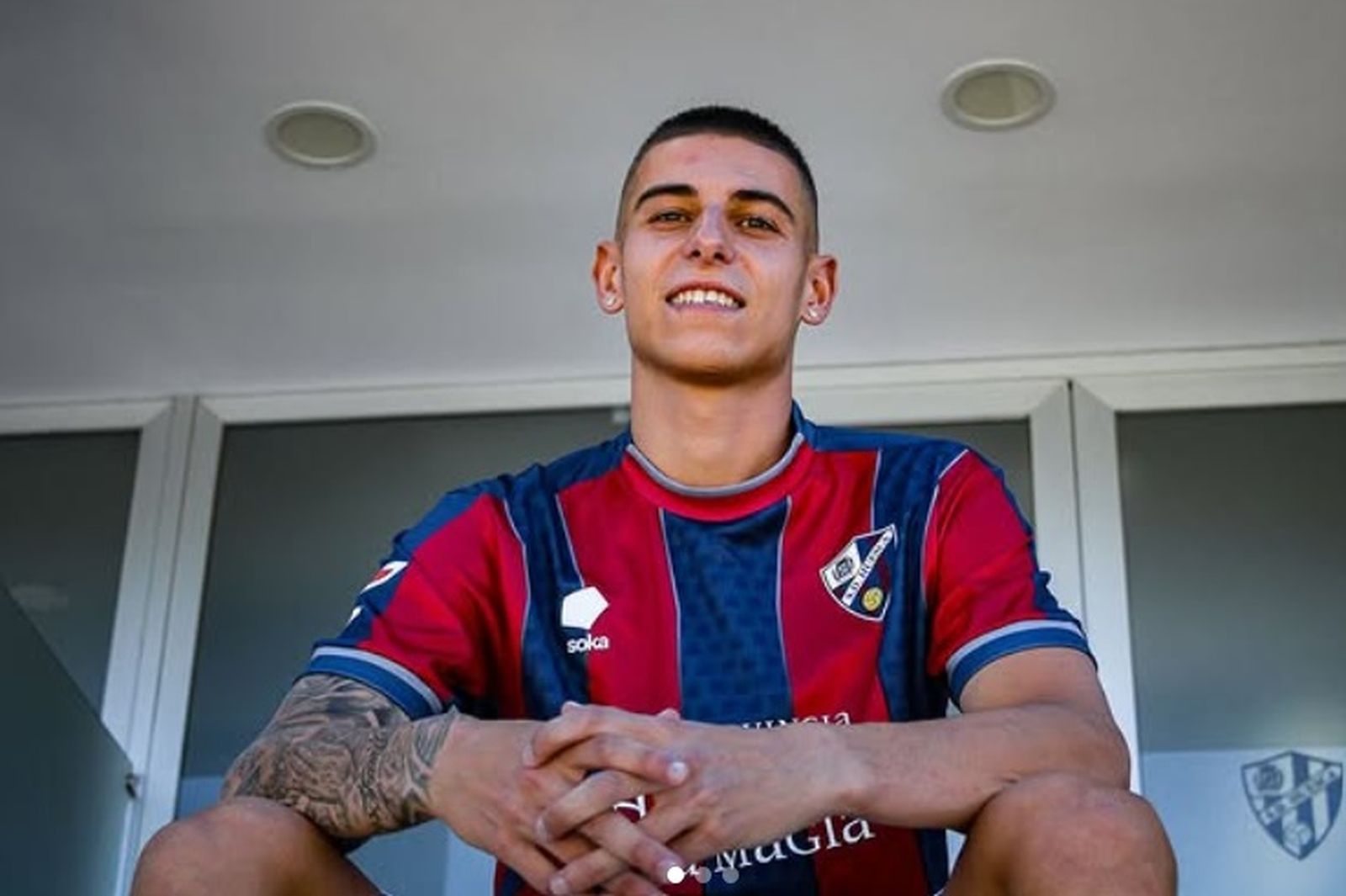 Sergio Arribas, el día de su puesta de largo con el Huesca.