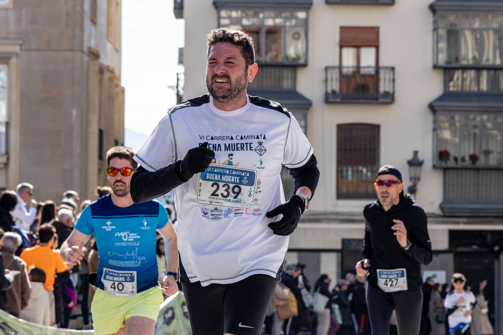 En imágenes: deporte y solidaridad se dan la mano en la VI Carrera-Caminata de la Hermandad de la Buena Muerte (1)
