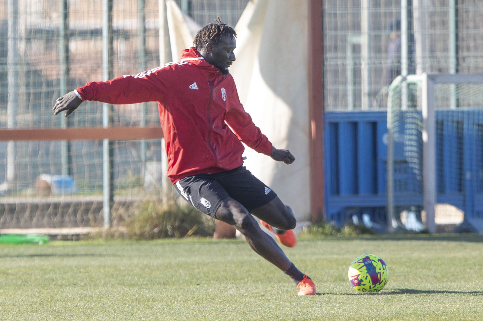 Primeras imágenes de Famara Diédhiou como jugador del Granada CF