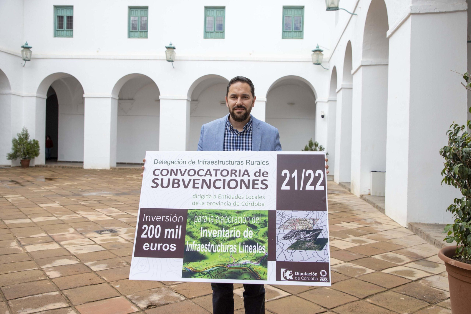 El diputado provincial Manuel Olmo presenta la convocatoria.