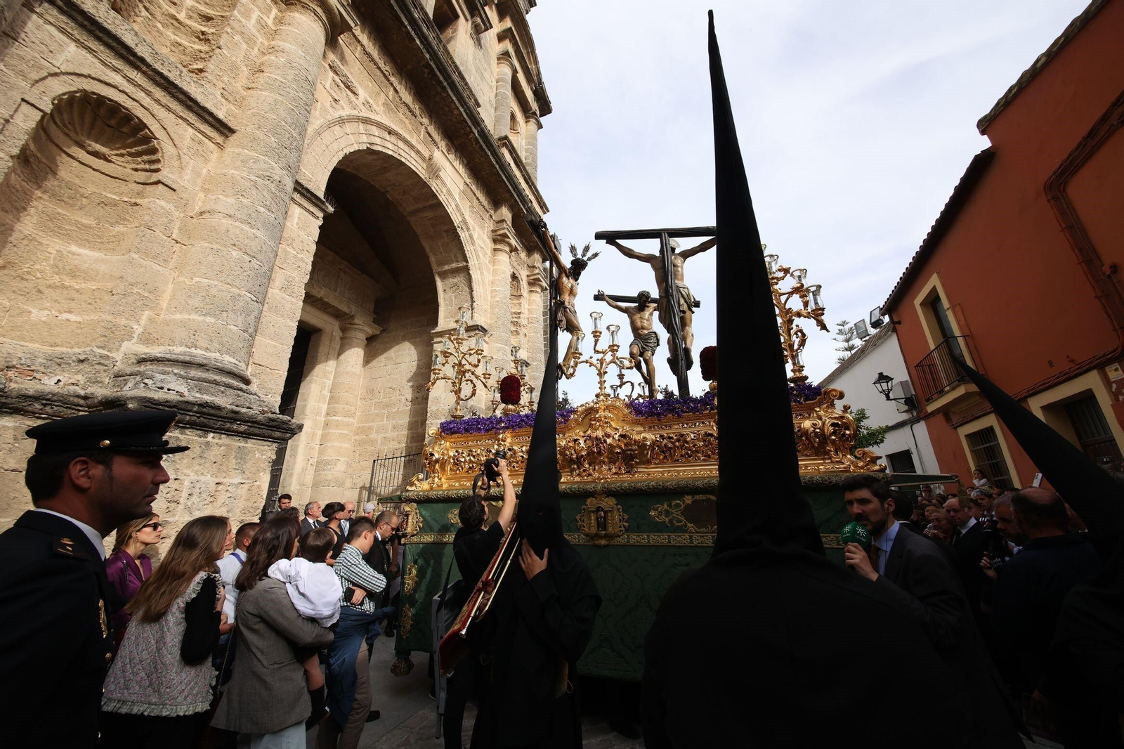 Jueves Santo en Jerez: imágenes de la Hermandad de la Vera Cruz