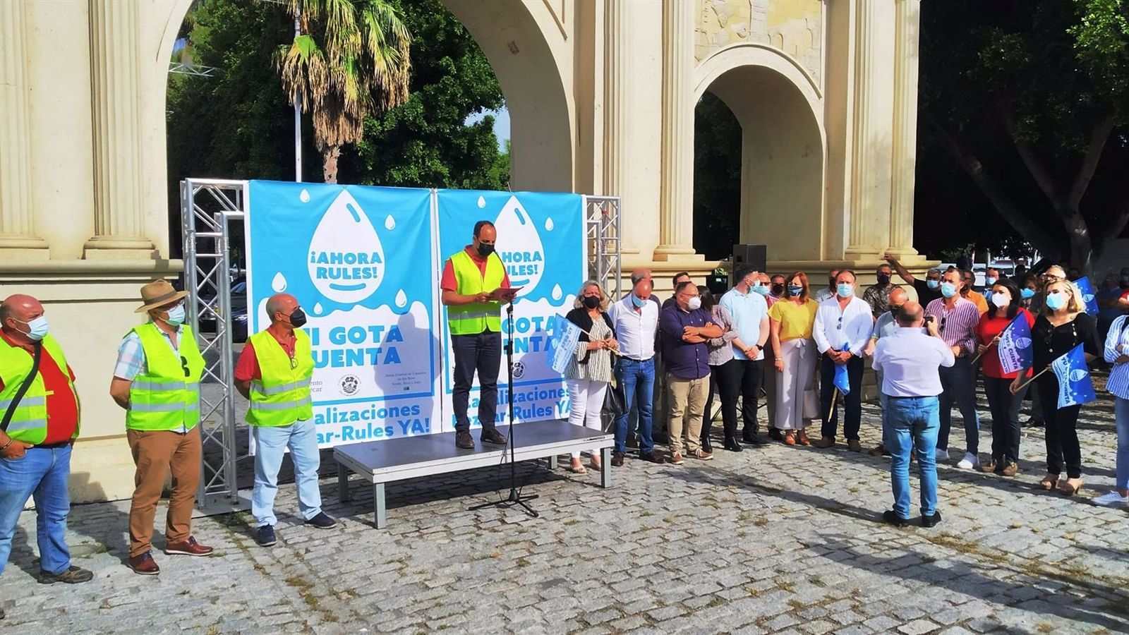 Manifestación en Almuñécar por las canalizaciones de Rules, en imagen de archivo
