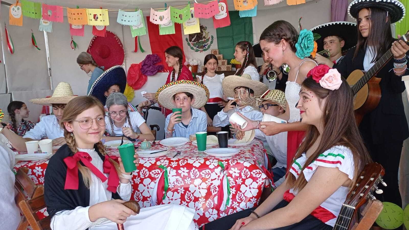 Las imágenes del tradicional Museo de Cera del colegio Salesianos de Córdoba