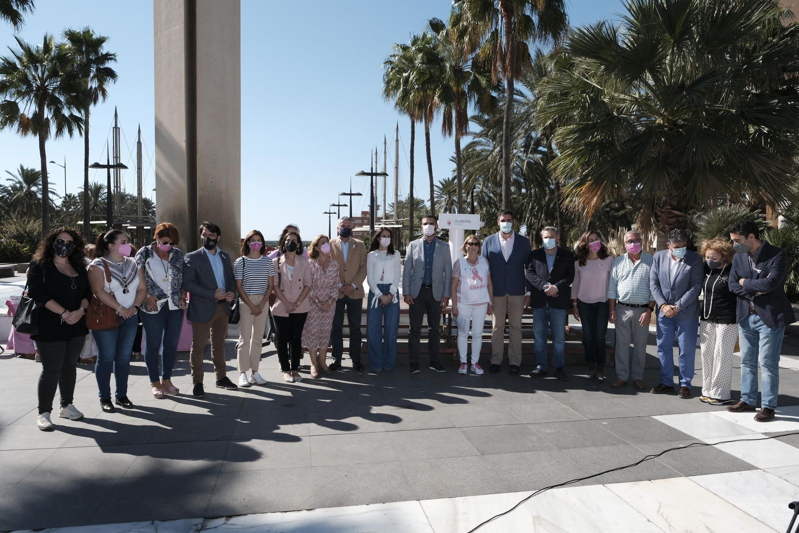 Lectura del manifiesto en el Día Internacional por la lucha contra el cáncer de mama.