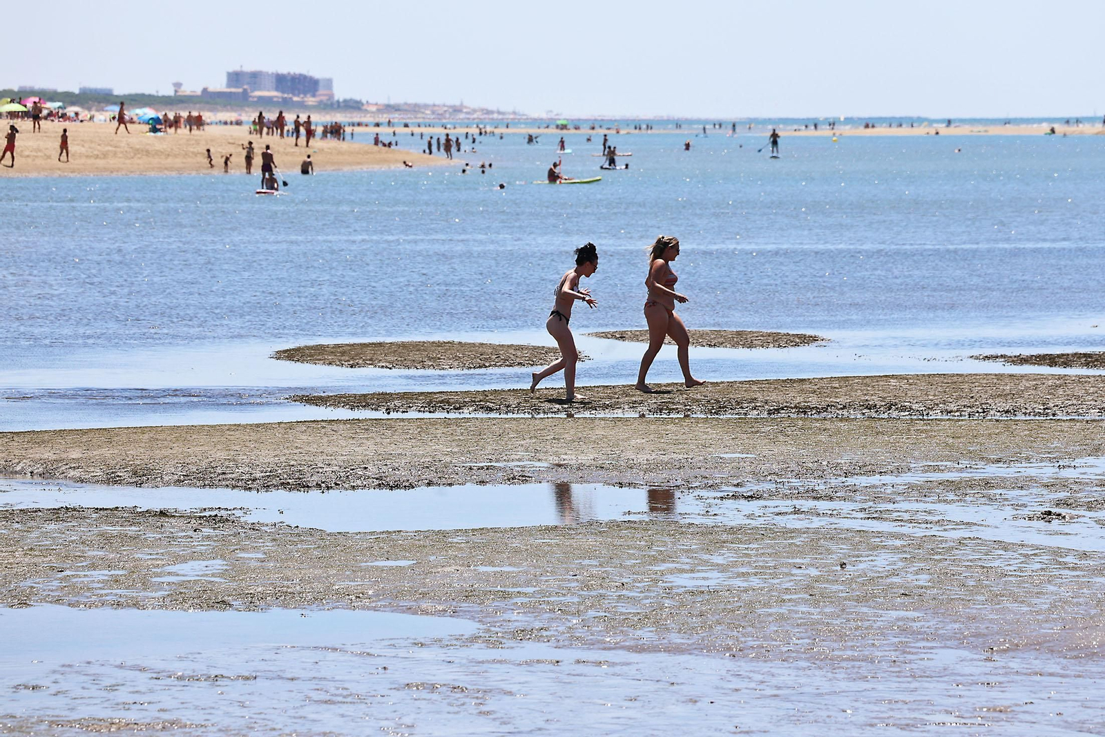 Las imágenes del domingo de playa en Huelva