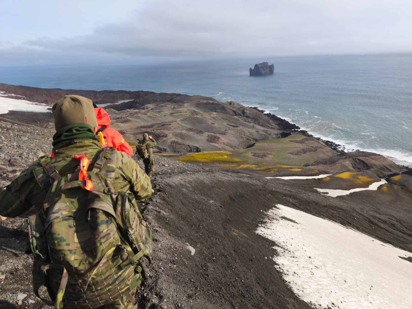Investigadores de la Universidad de Jaén (UJA) en la Antártida.