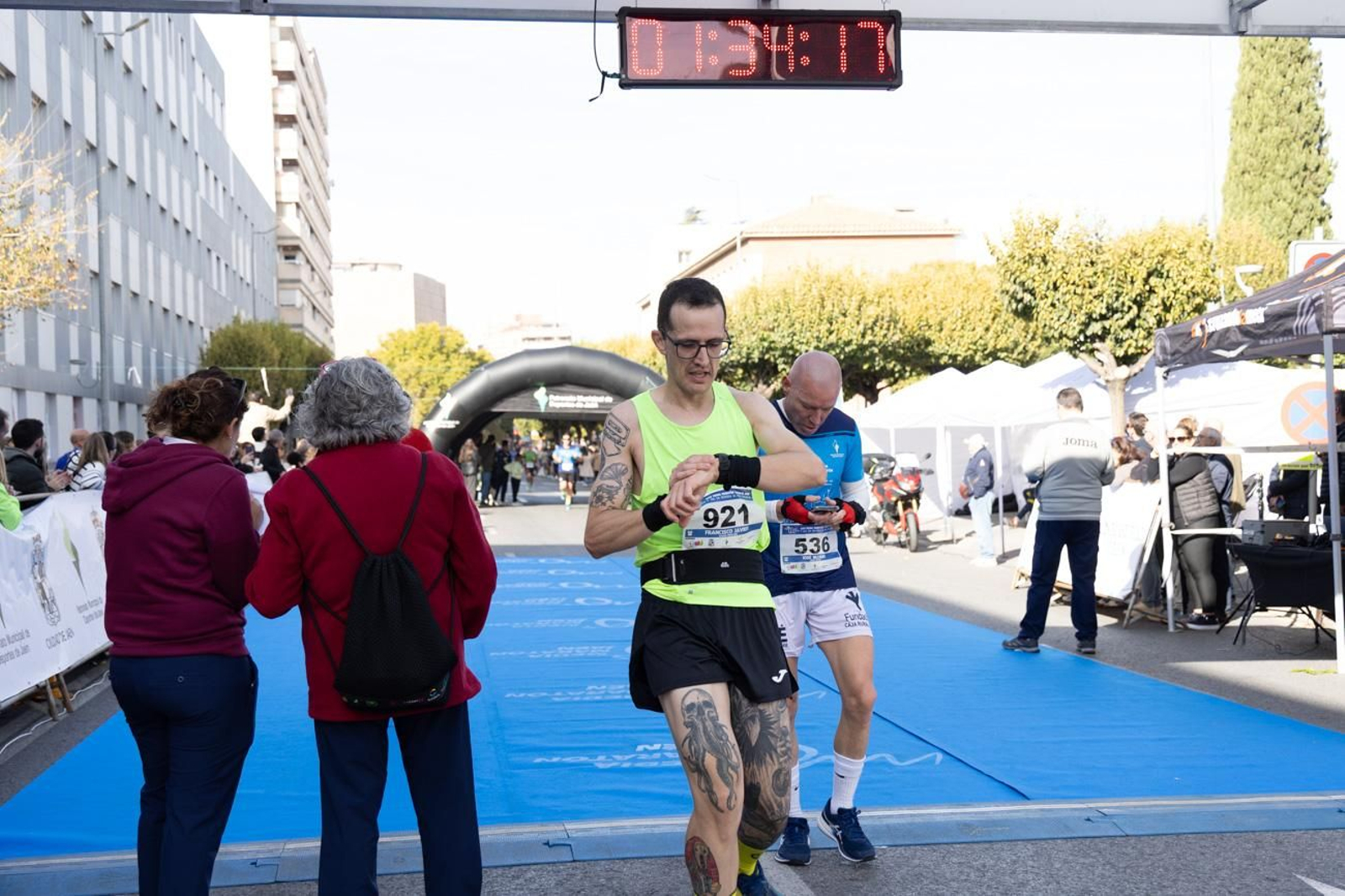 En imágenes: multitudinaria e histórica XXIX Media Maratón 'Ciudad de Jaén' y 10k en memoria de Paco Manzaneda