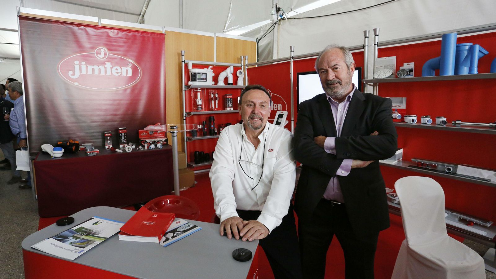 Imagen de uno de los stands. Imagen de uno de los stands.