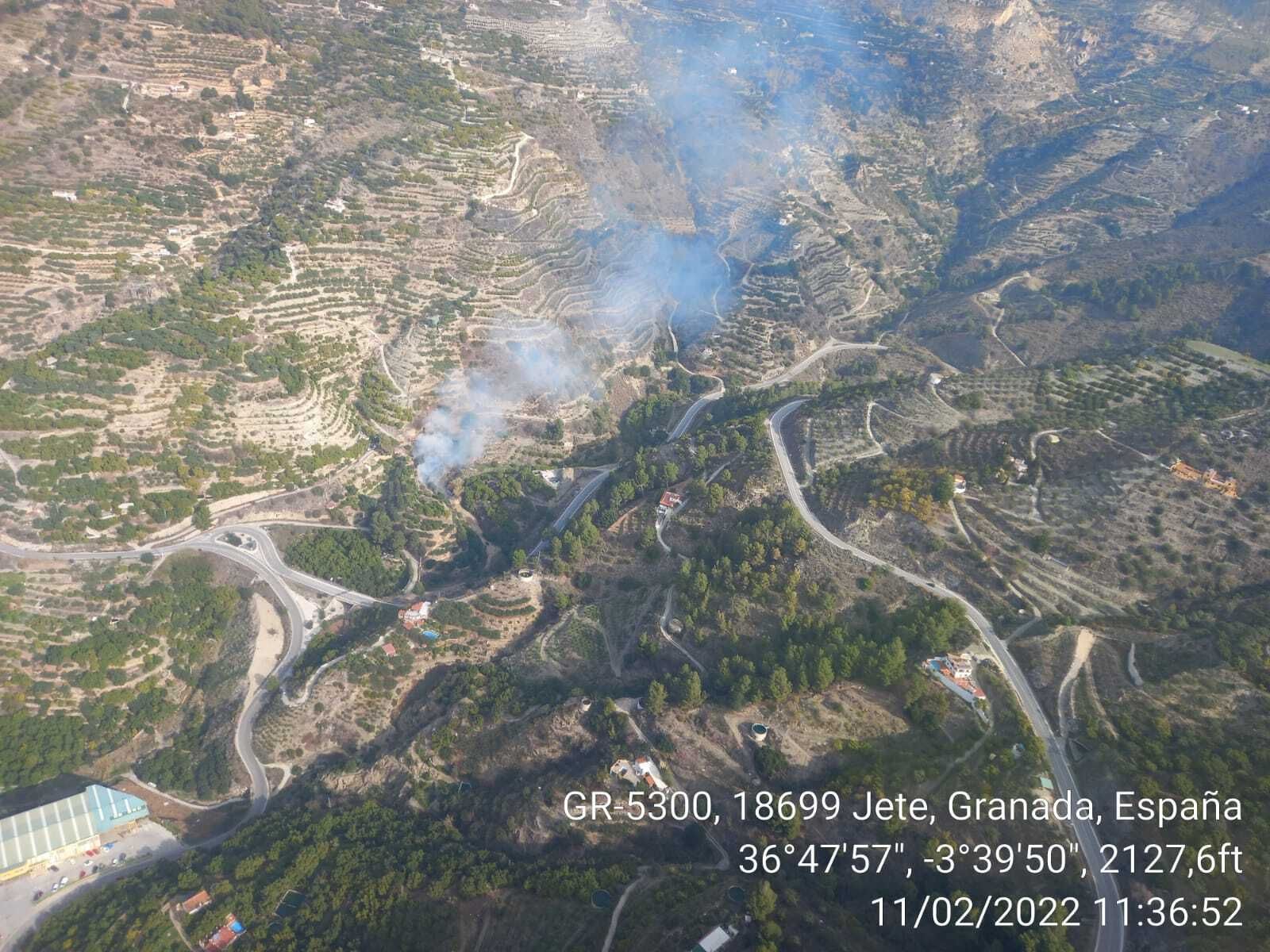 El incendio forestal en el barranco Bodíjar de Jete.