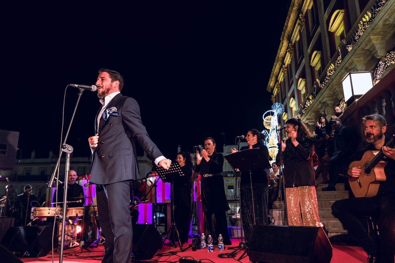 'Cantes de Nochebuena', las imágenes del espectáculo navideño celebrado en San Fernando