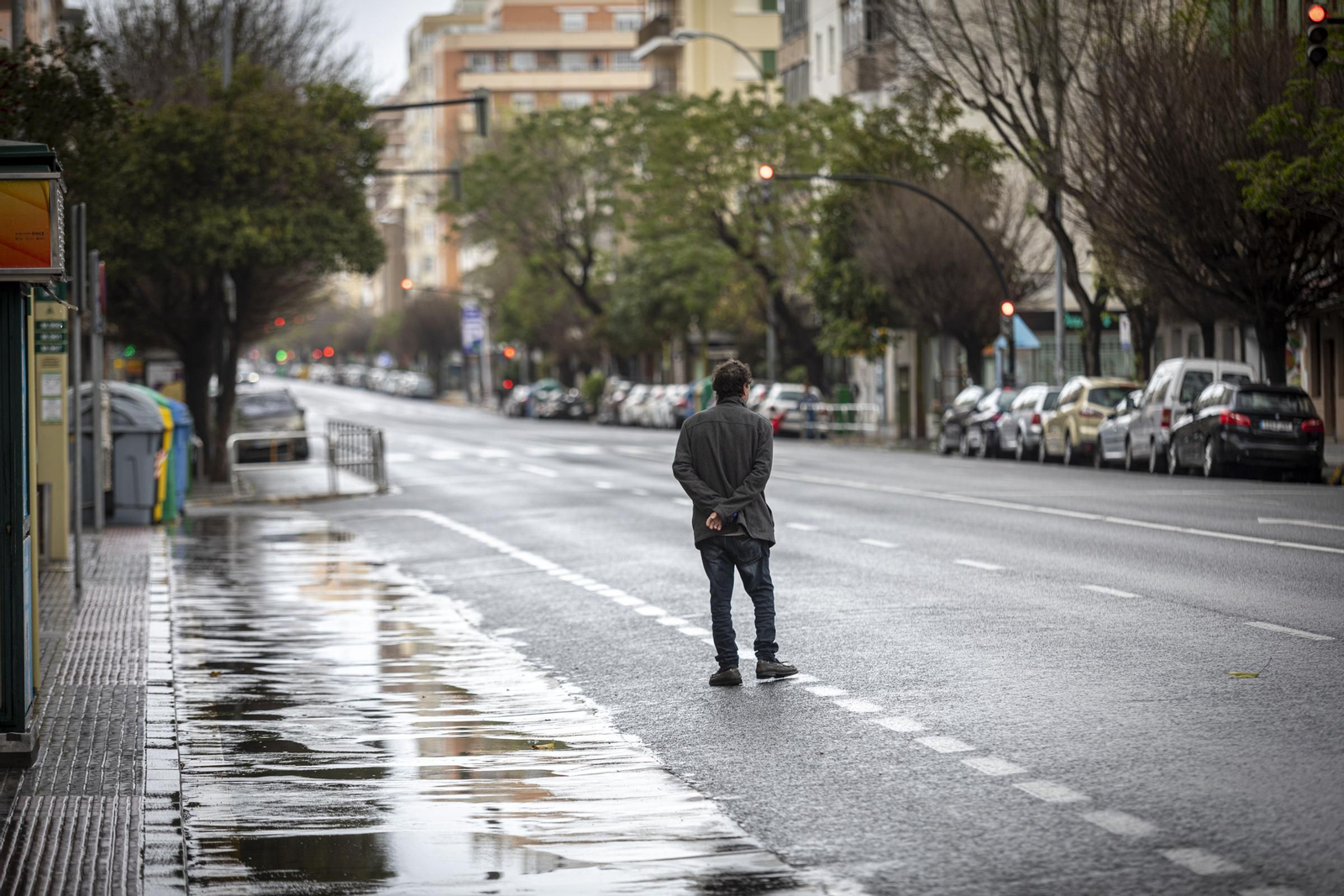 Tranquilidad en la zona del hospital Puerta del Mar