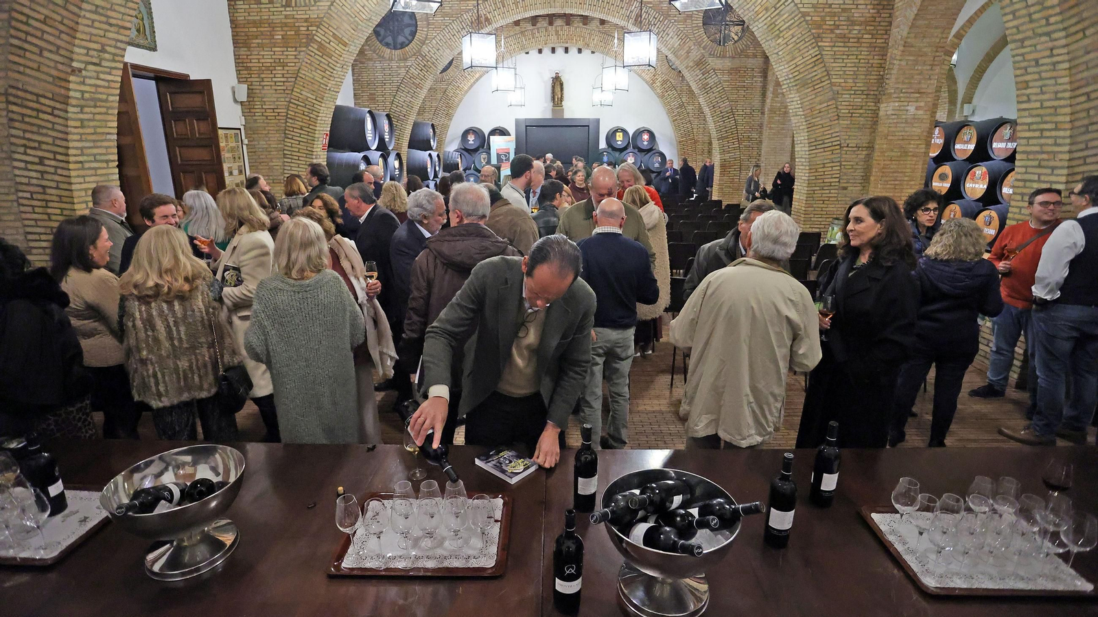 Las fotos de la presentación de 'Sorbos de sacristía', la obra póstuma de Juan Pedro Simó