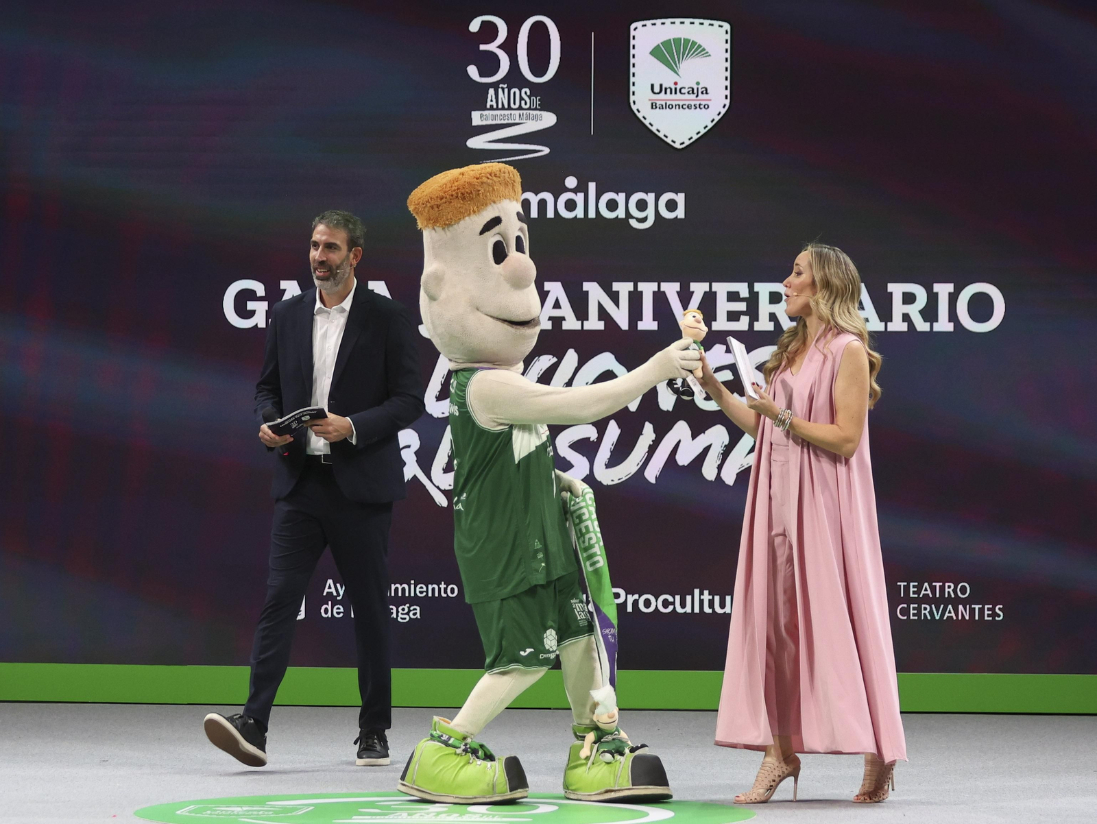 La gala del 30 aniversario de la unión Caja de Ronda-Maristas, en fotos