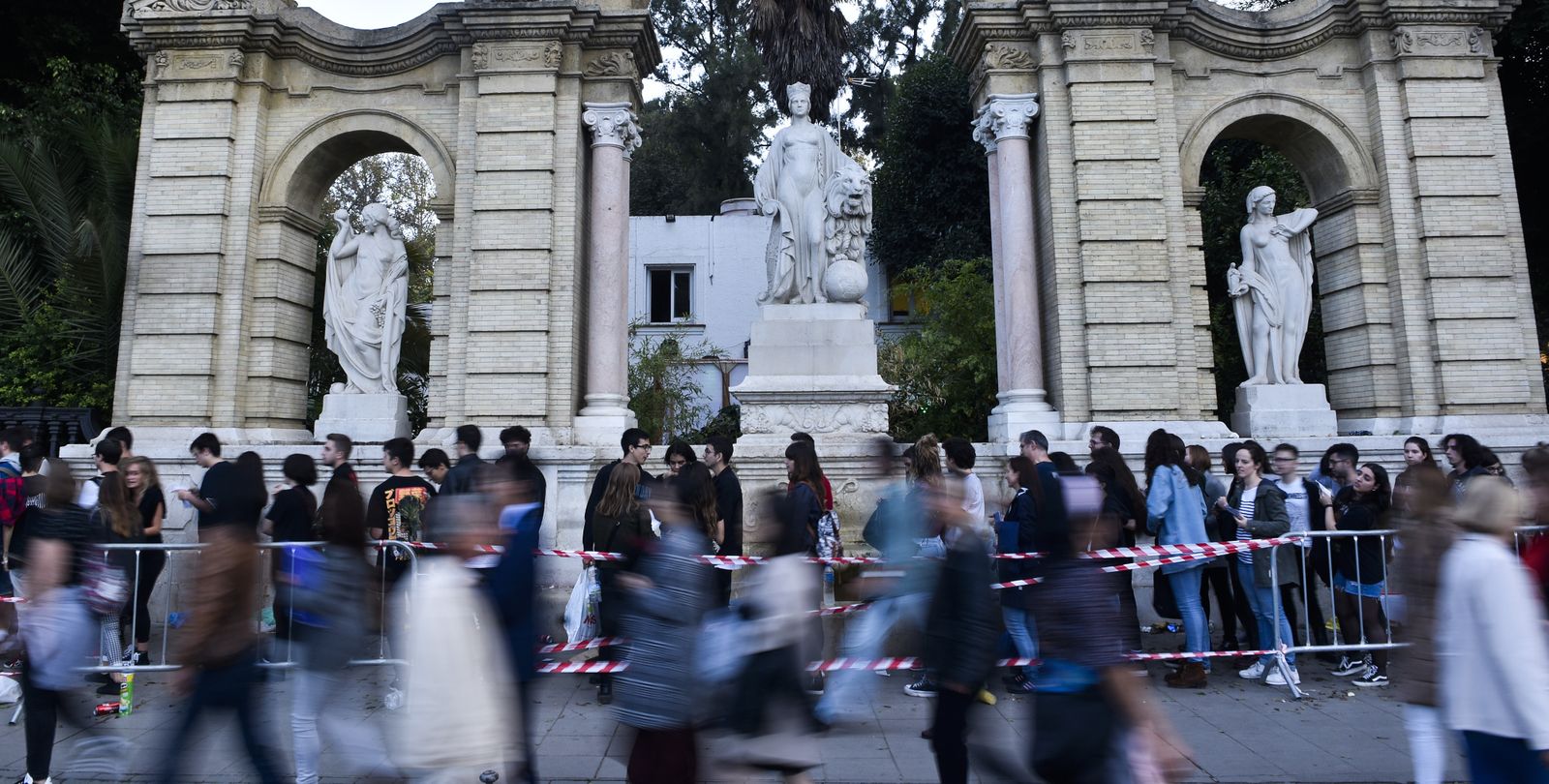 Ambiente en los accesos al concierto de Green Day