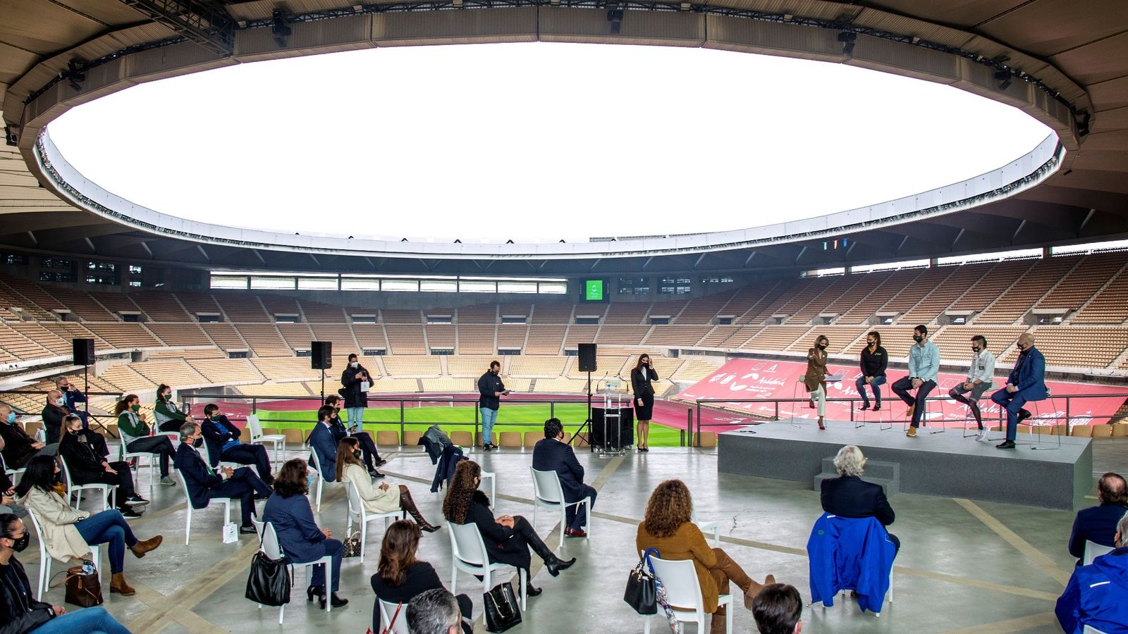 Imagen del acto en el estadio de la Cartuja.