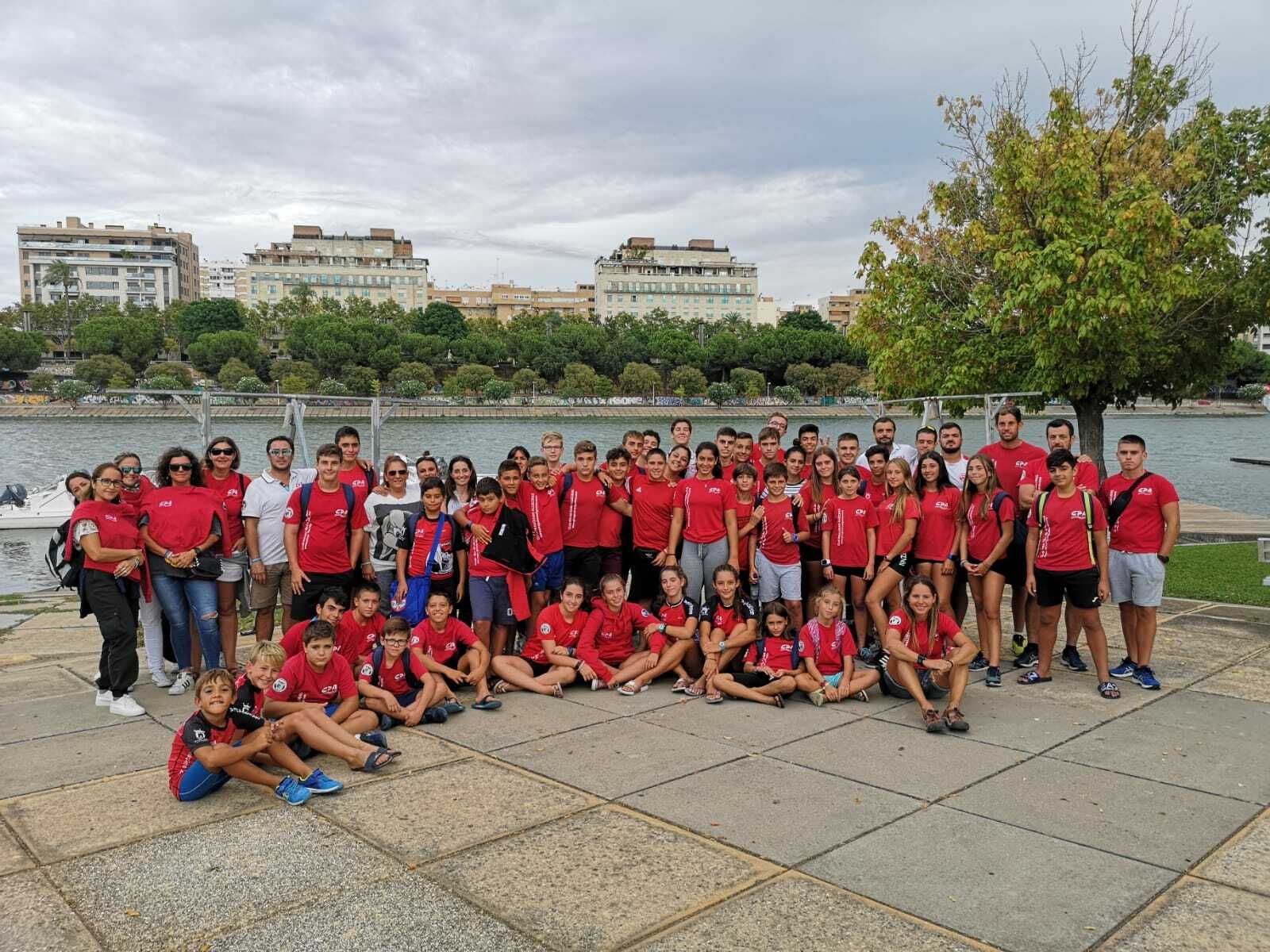 La amplia representación algecireña, este sábado en Sevilla