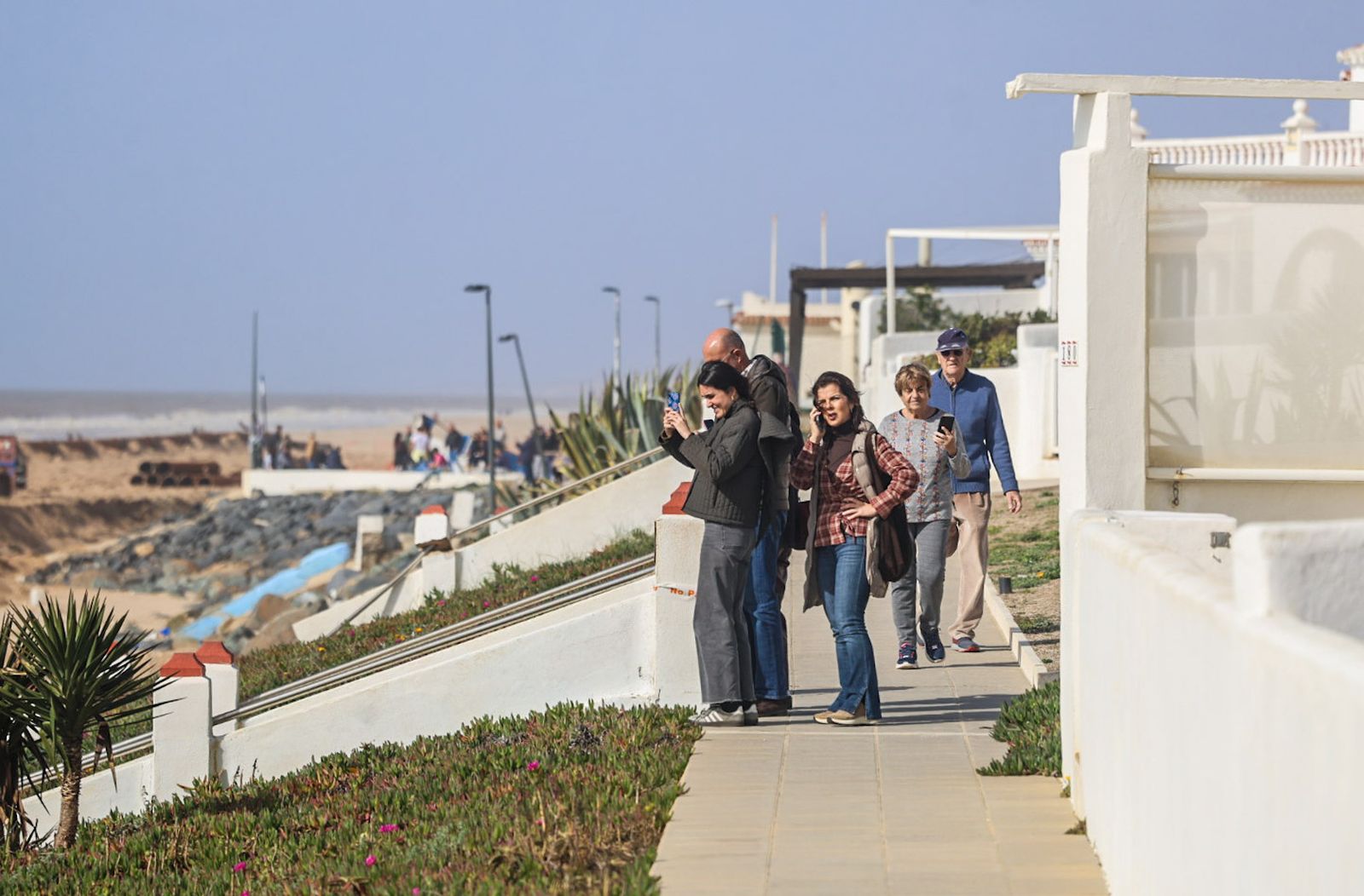 Fotografías del aporte de arena a la playa de Matalascañas