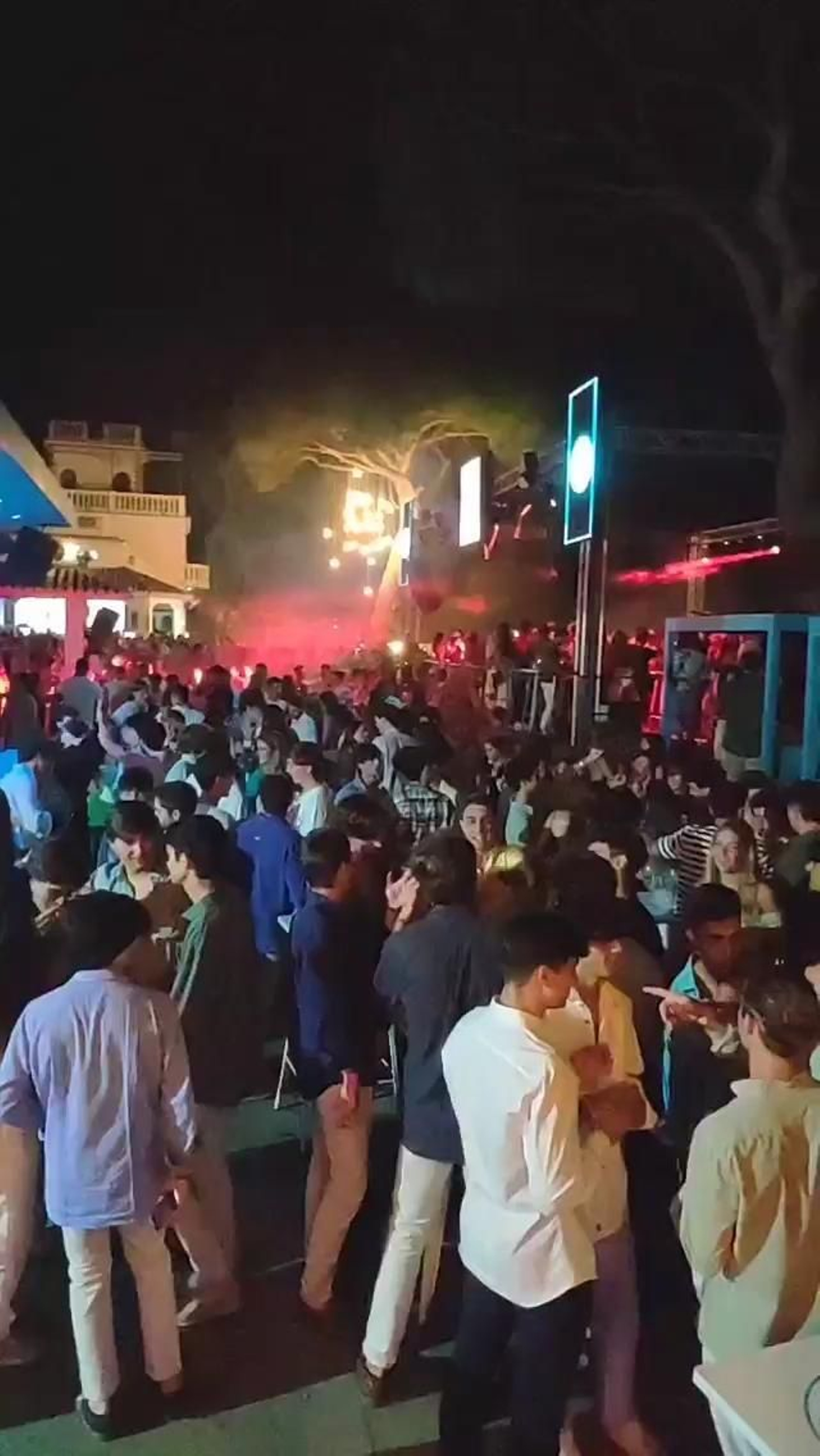 Fiesta en la discoteca la semana pasada.