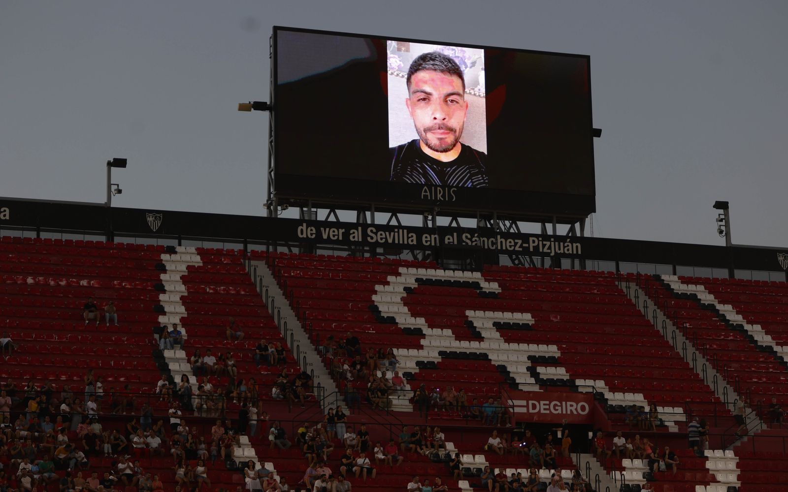 Las imágenes de la presentación de Isco en el Sánchez Pizjuán