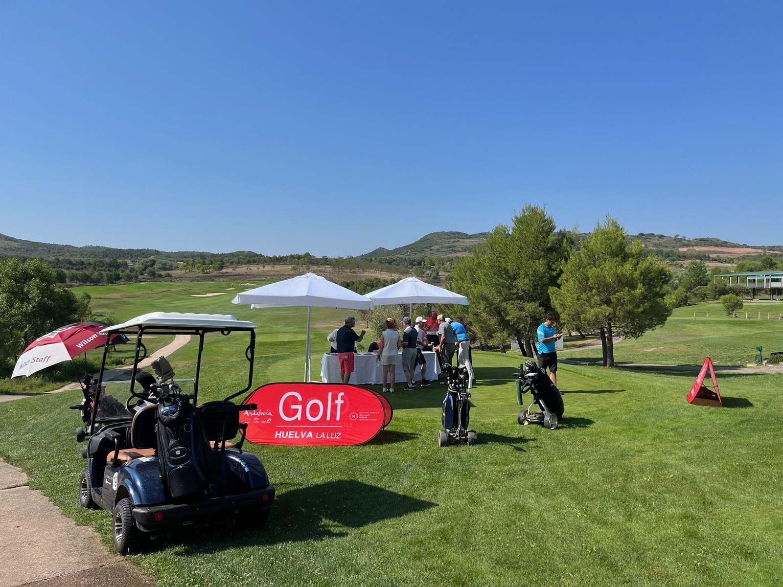 Campo de golf en Huelva durante una partida.