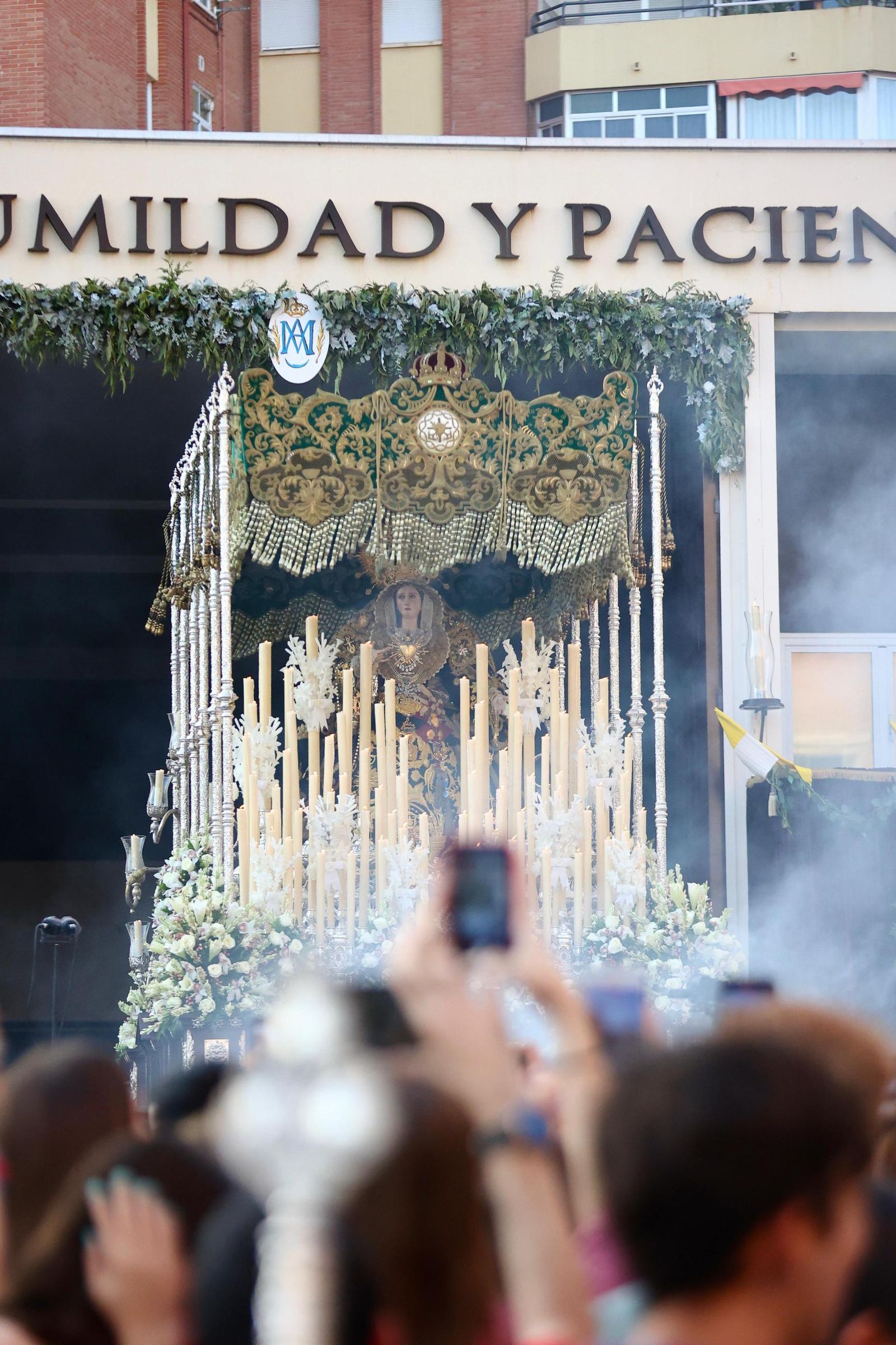 La procesión de la Virgen en Cruz de Humilladero por sus 25 años, en fotos