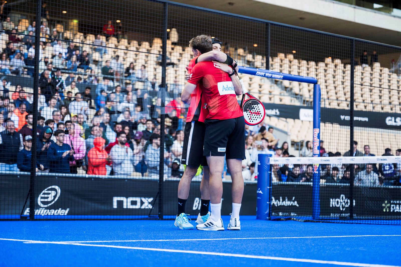 Las mejores fotos de la tercera jornada de pádel en el Estadio de la Cartuja