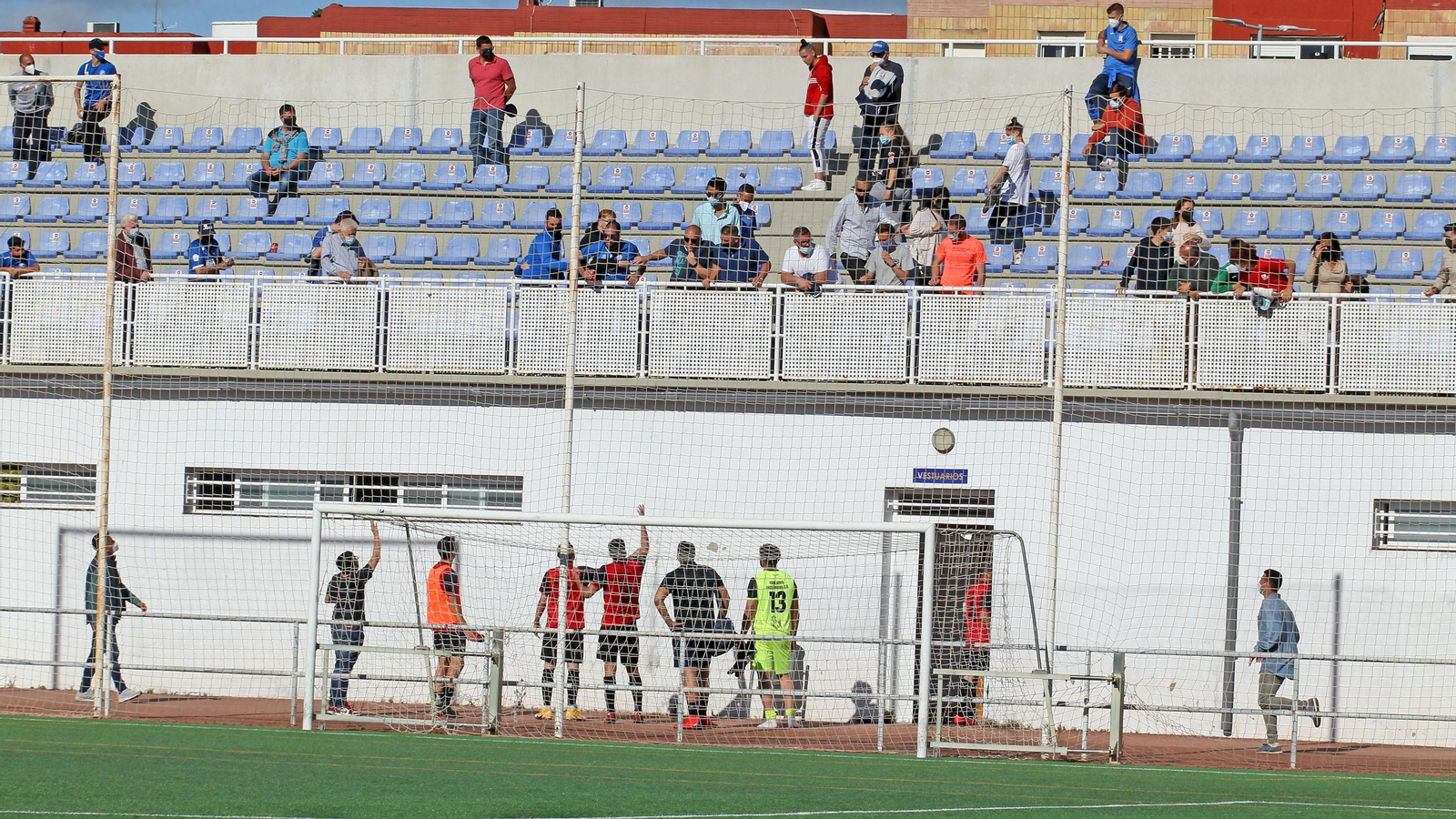 Bronca en La Granja entre Xerez DFC B y el Chiclana Industrial CF Bronca en La Granja entre Xerez DFC B y el Chiclana Industrial CF