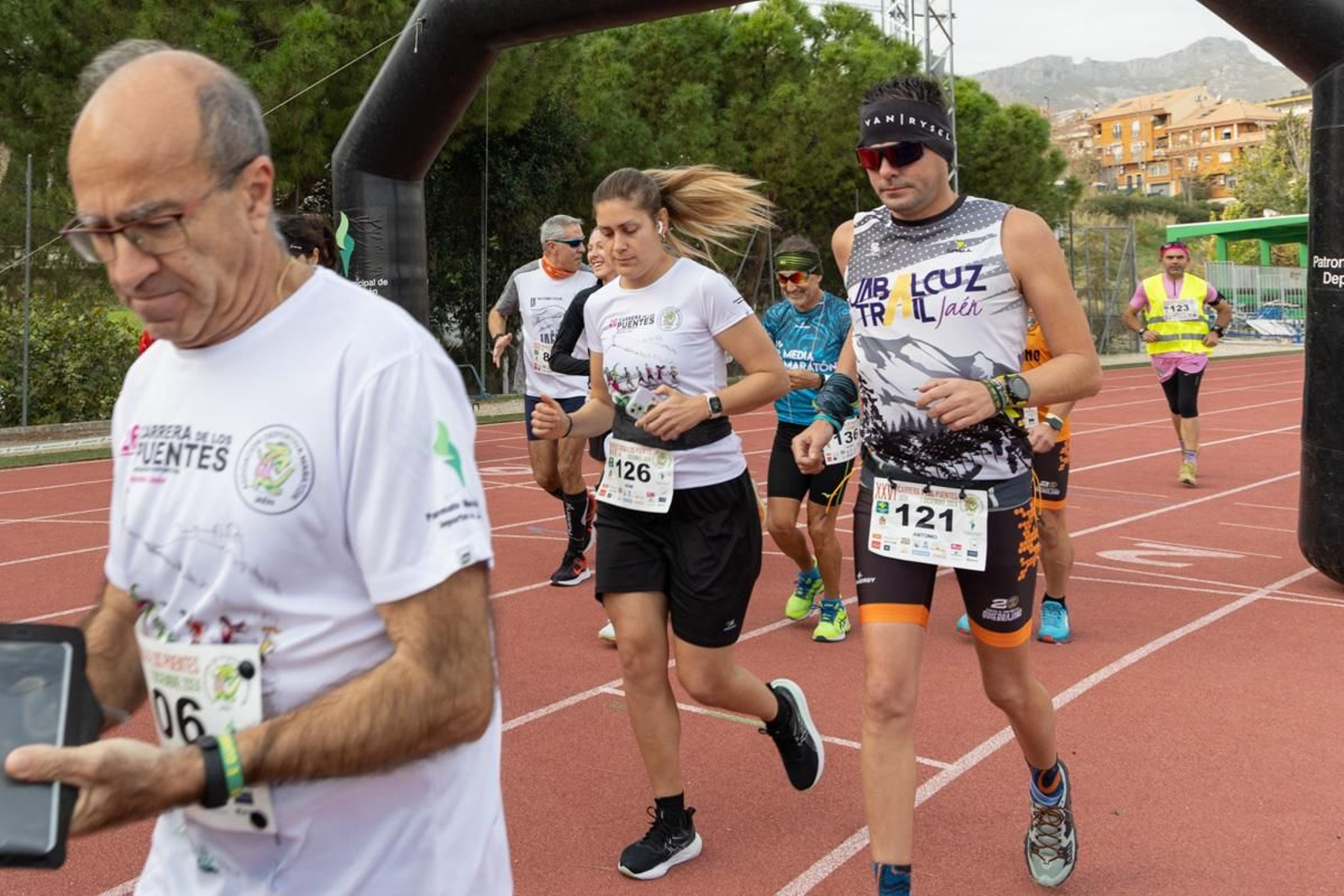 Convivencia y atletismo en estado puro, en la XXVI Carrera de los Puentes