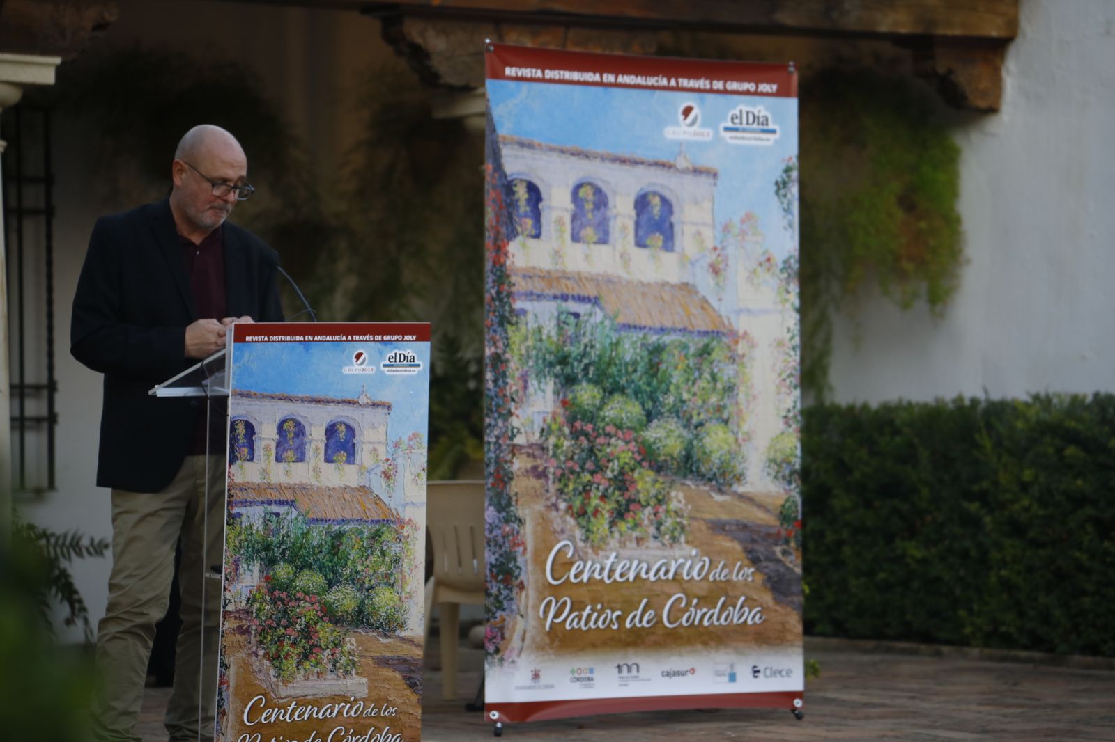 La presentación del libro 'Centenario de los Patios de Córdoba', en imágenes