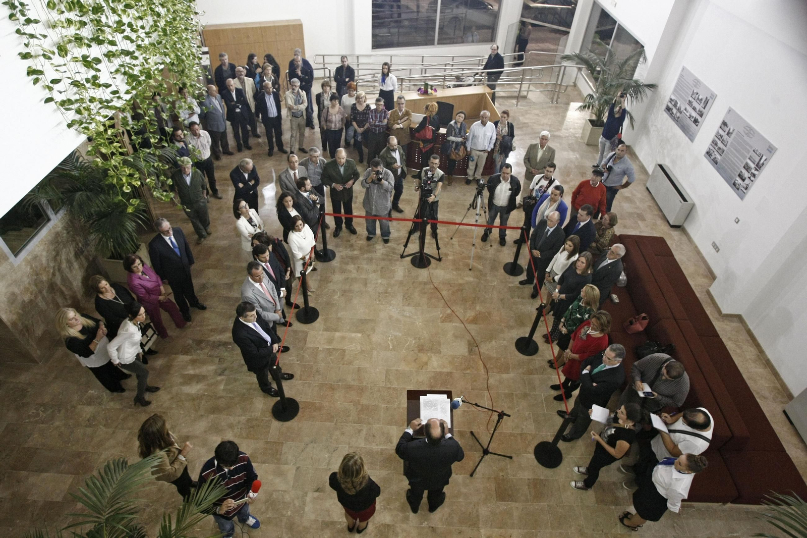 Fotos de la inauguración del centro documental José Luis Cano en Algeciras