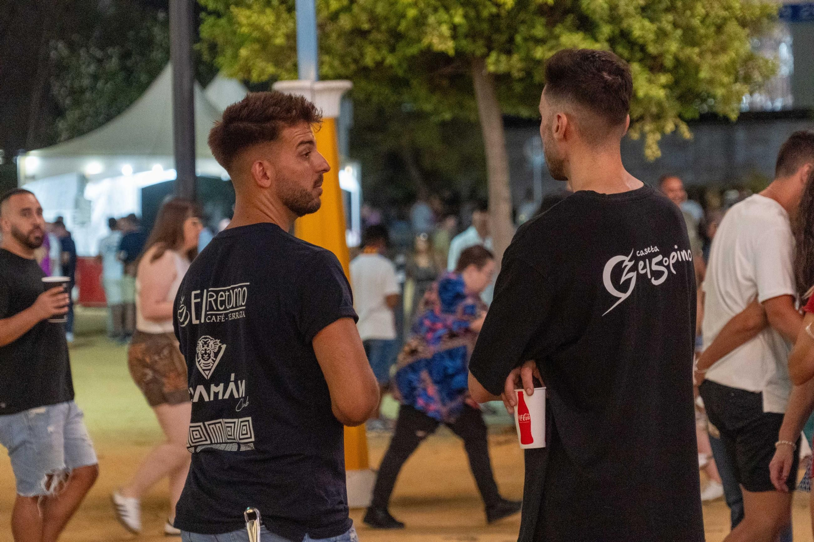 Colombinas 2025: Imágenes del ambiente el primer día de las Fiestas Colombinas