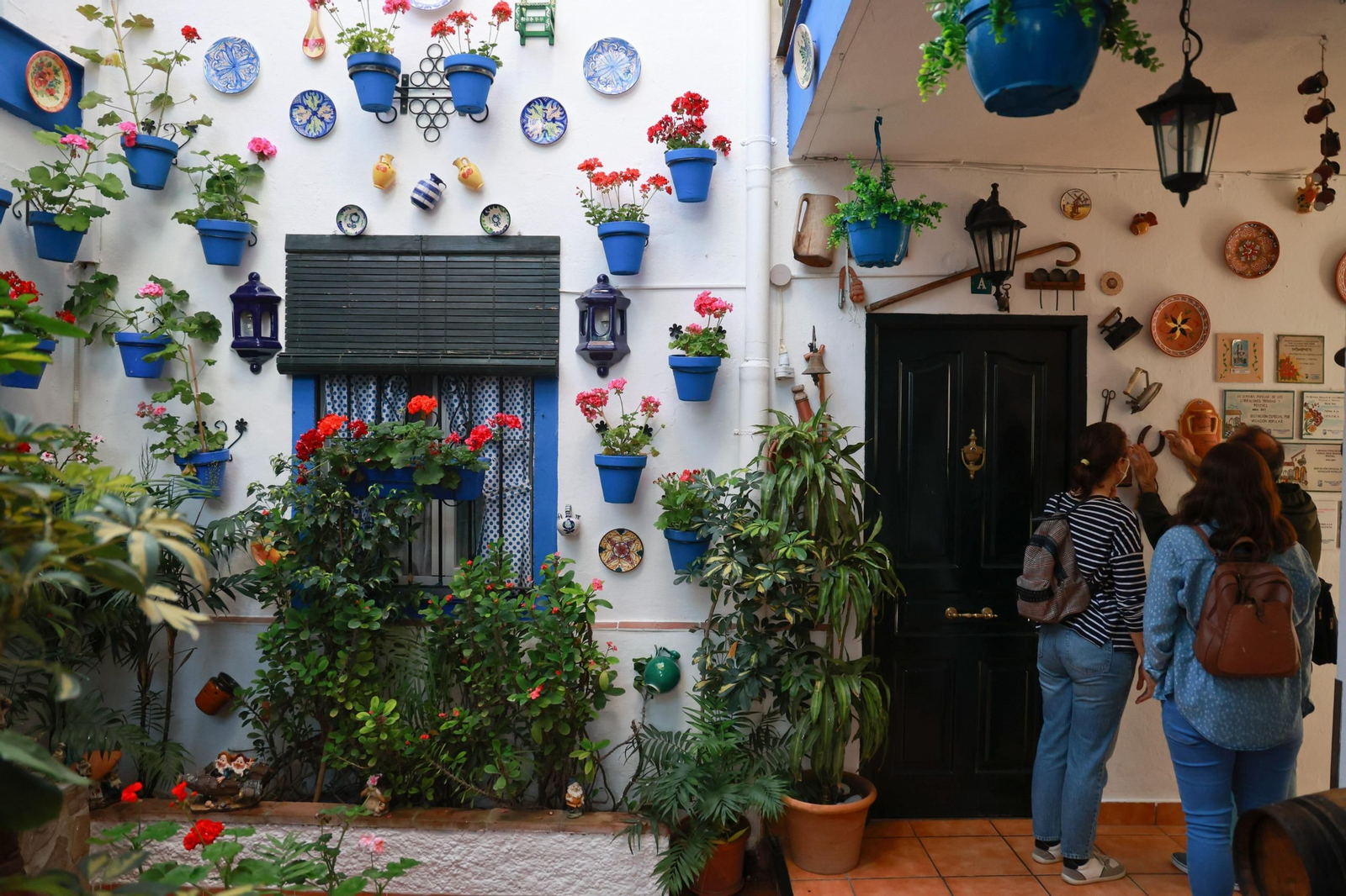 Los corralones de El Perchel y La Trinidad de Málaga, en fotografías