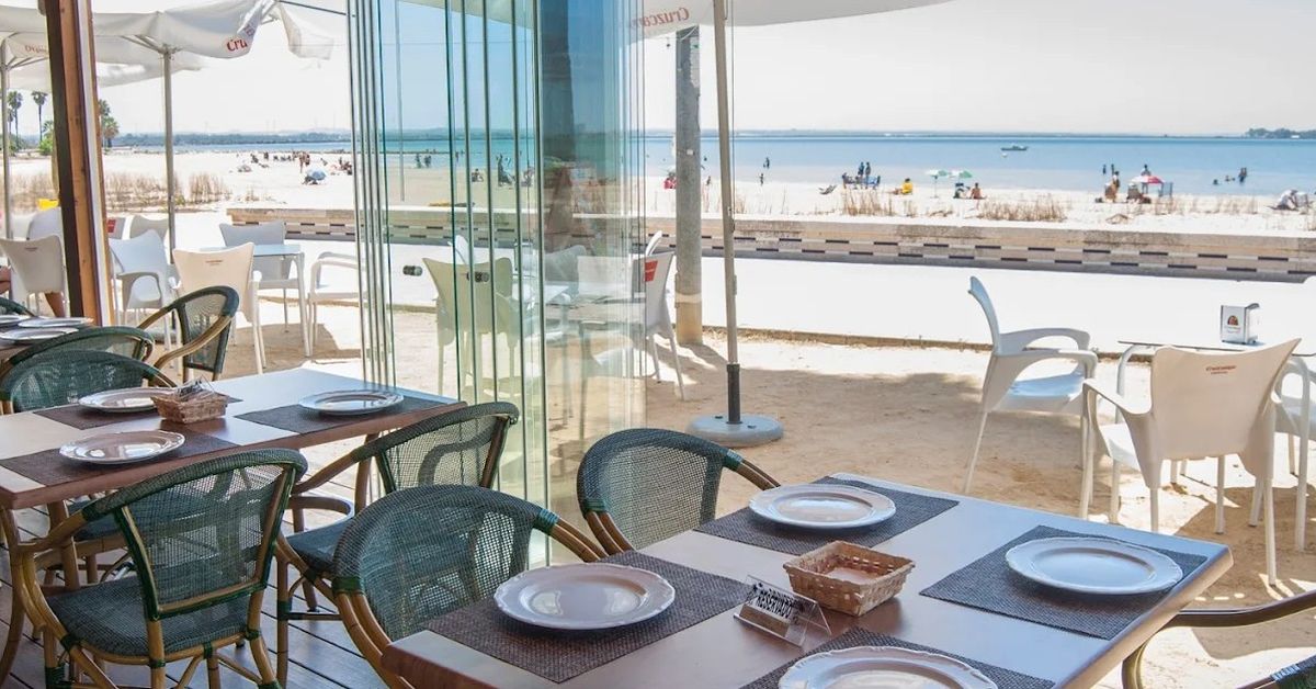 Bares y restaurantes a veinticinco minutos de Cádiz alejados de los turistas durante el carnaval: una escapada exprés para comer fuera de la ciudad