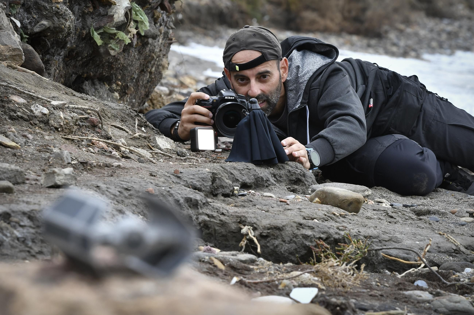 Fernando Jiménez prepara una de sus fotografías.