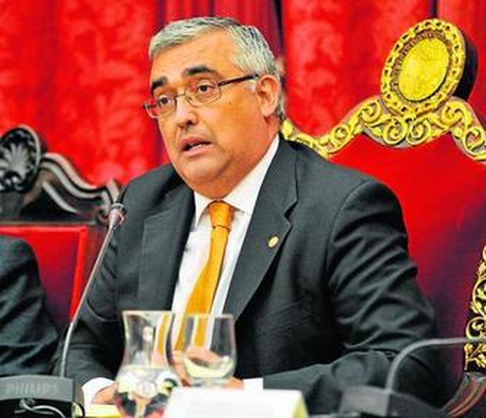 Antonio Ramírez de Arellano ha sido imputado por suspender los incentivos.